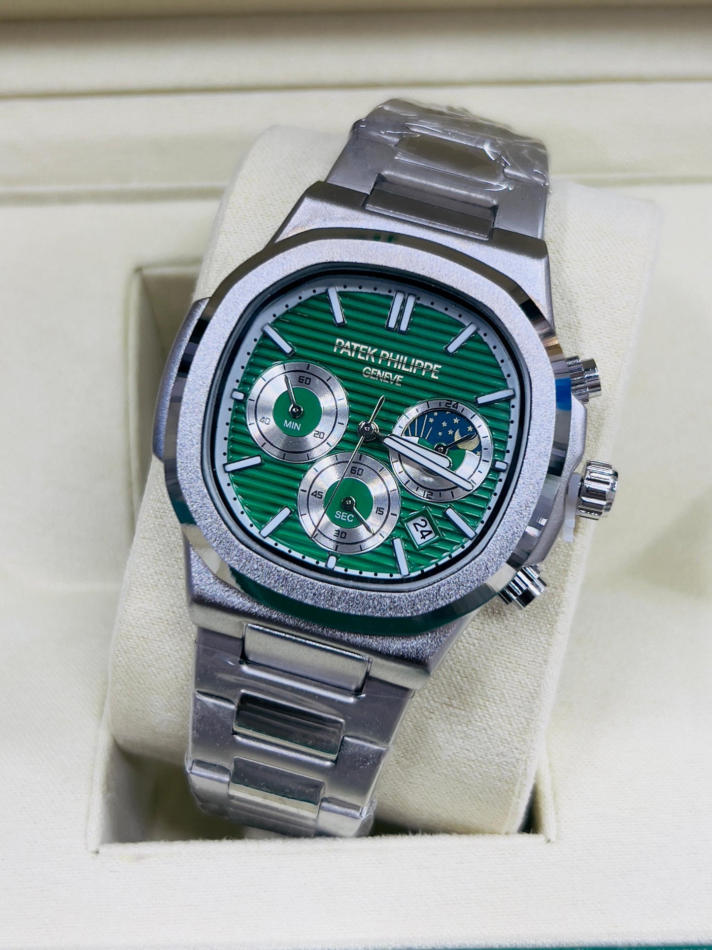 Patek Philliphe – 40mm – C-01