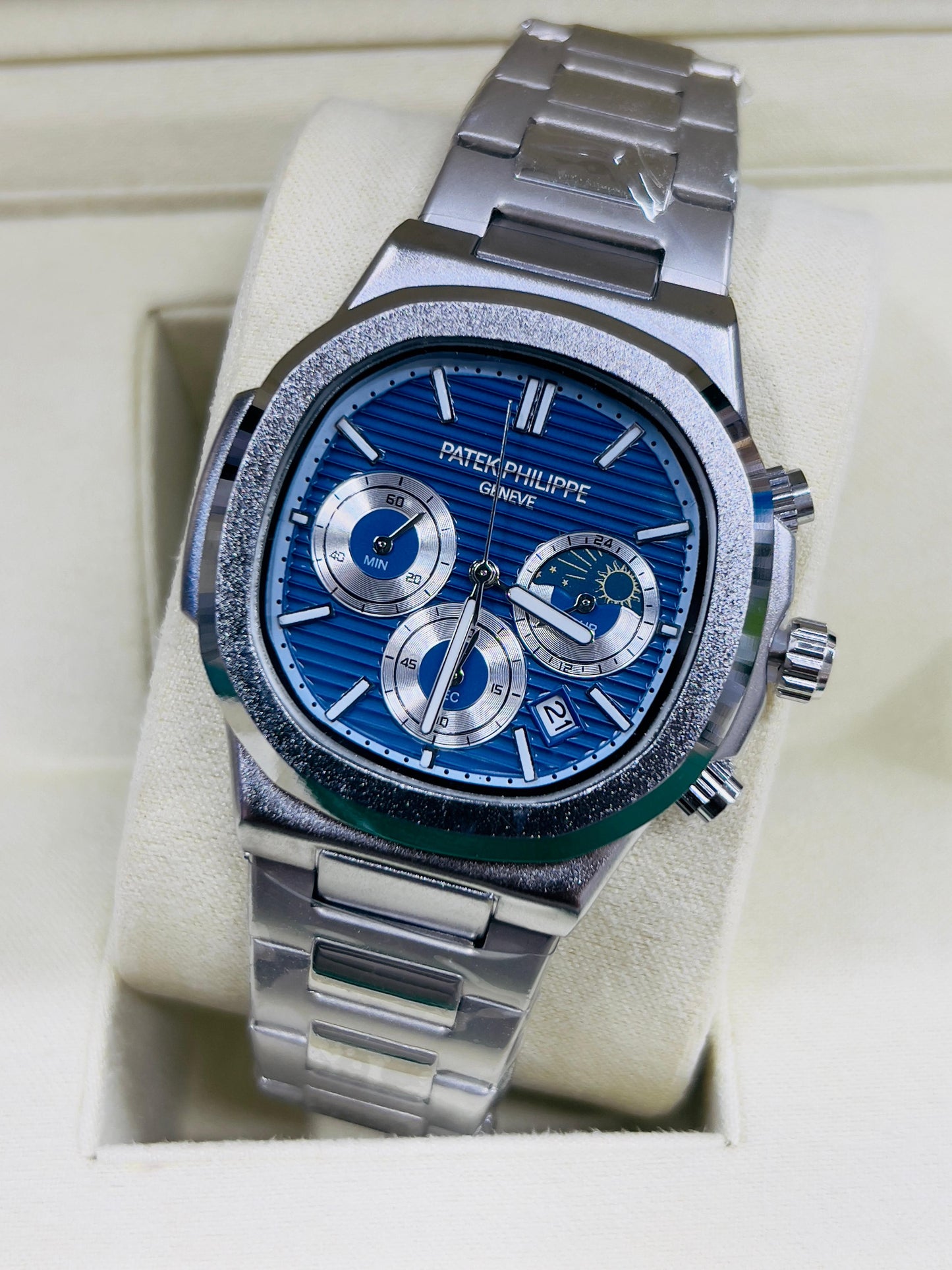 Patek Philliphe – 40mm – C-01