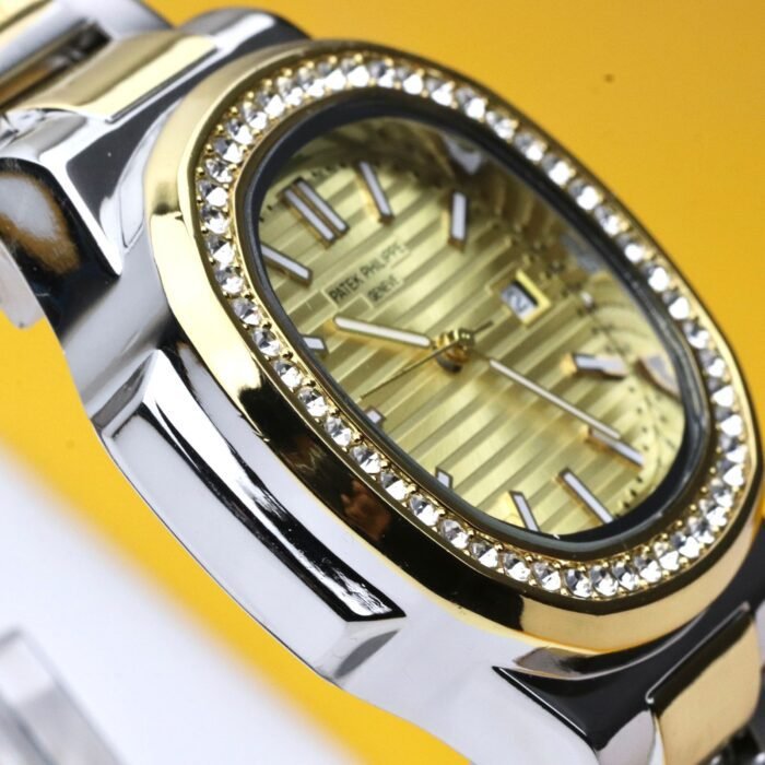 Patek Philippe - Nautilus - 40mm - C-592