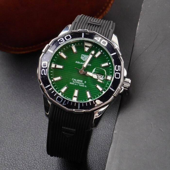 Tag Heuer Aquaracer Calibre 5 - 43mm - S-728