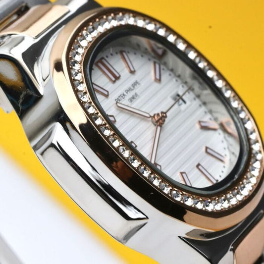 Patek Philippe - Nautilus - 40mm - C-588